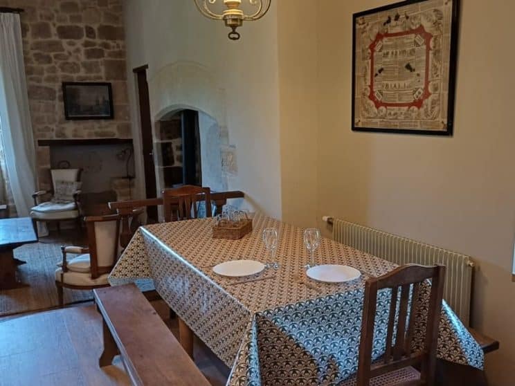 Gîte d'étape Molières - coin repas