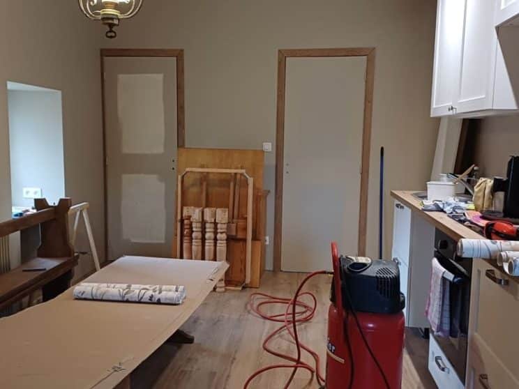 Gîte d'étape Molières - remise à neuf des portes