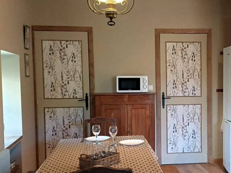 Gîte d'étape Molières - remise à neuf des portes