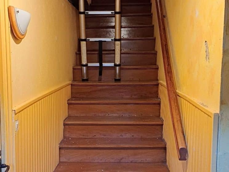 Gîte d'étape Molières - cage d'escalier
