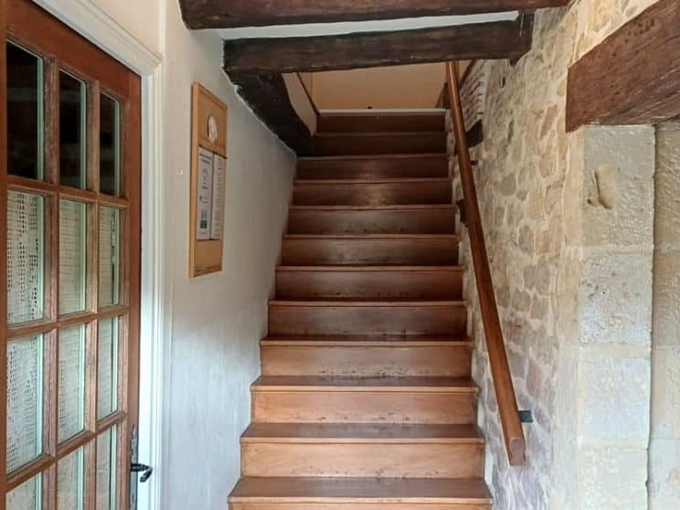 Gîte d'étape Molières - cage d'escalier